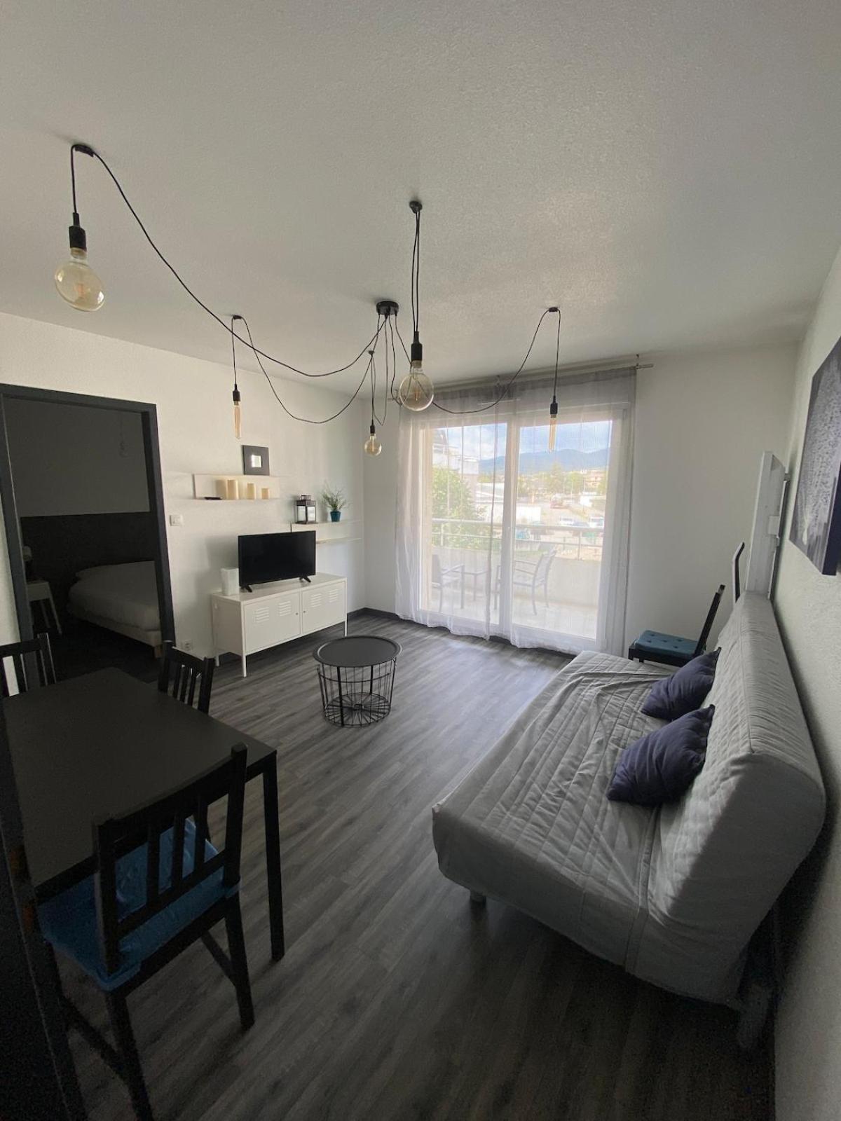 U1 Chaleureux Appartement Avec Balcon A Uffholtz Exterior photo